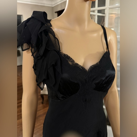 Beautiful Karen Millen dress, size 8 in 100% silk. Gorgeous appliqué. - Picture 7 of 15